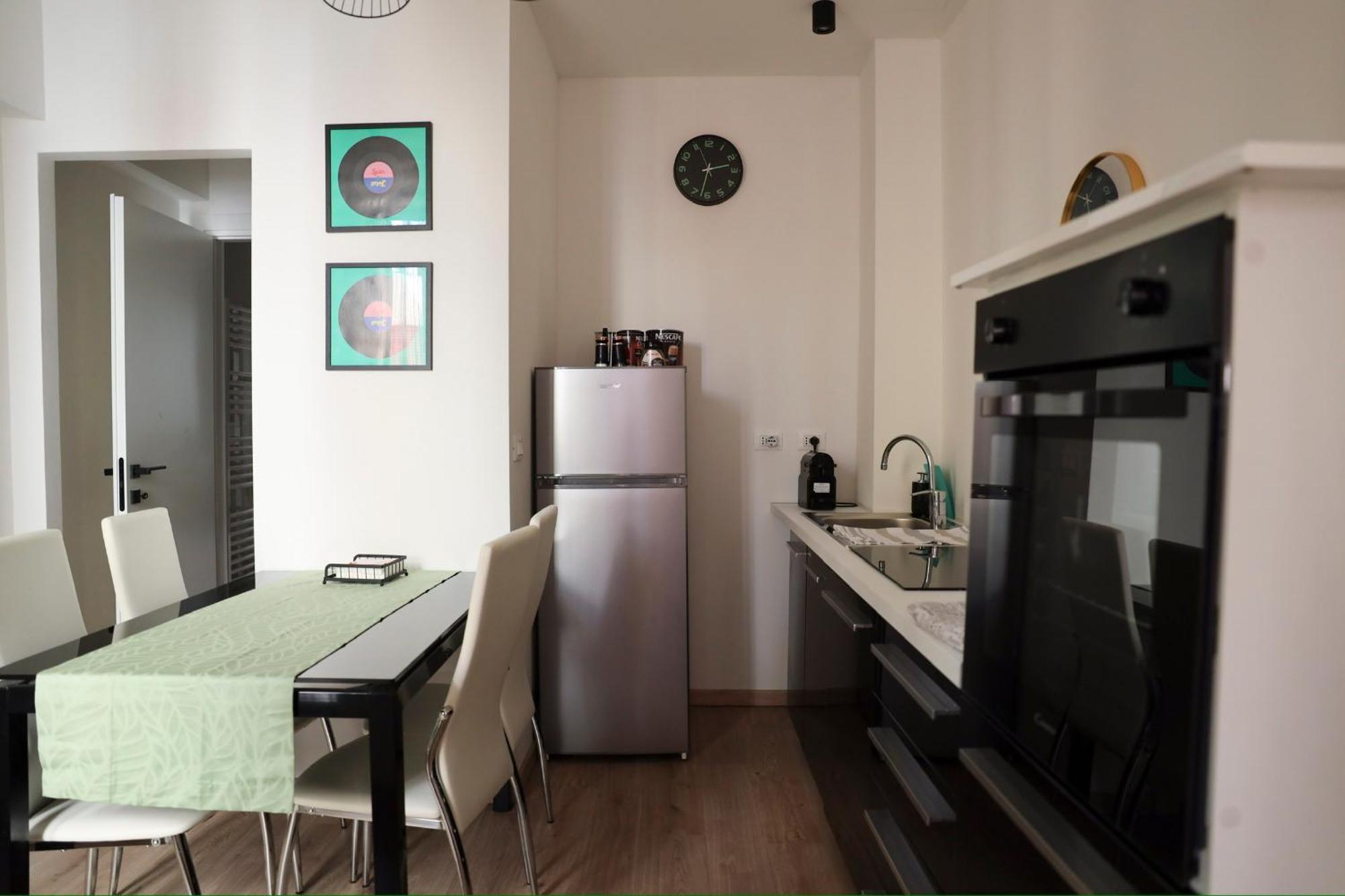 Urban Corner House Apartment โบโลญญา ภายนอก รูปภาพ