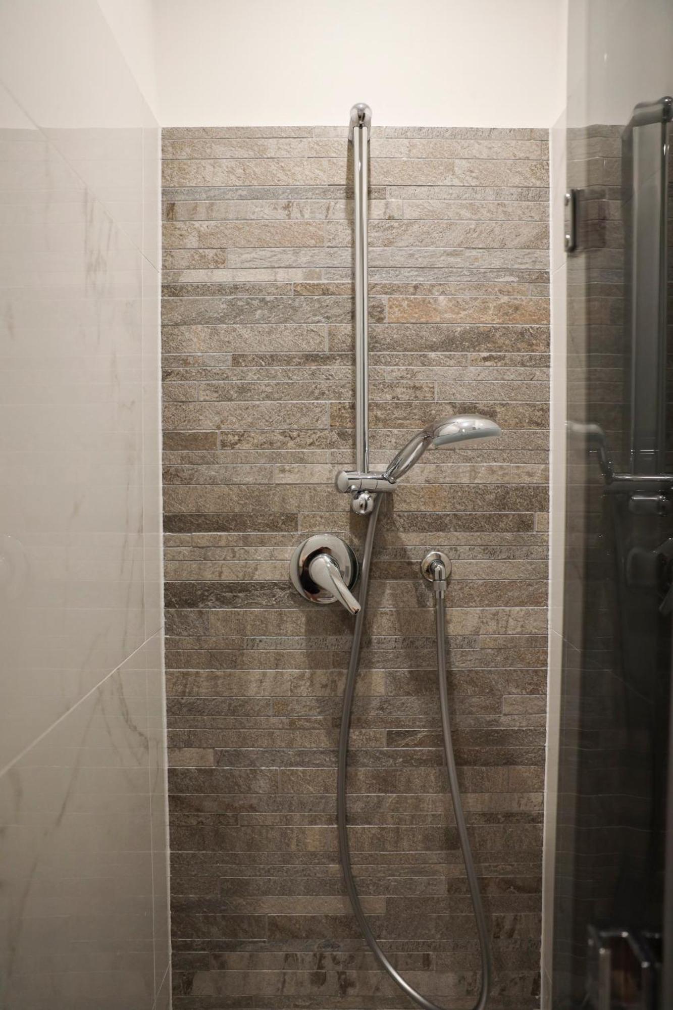 Urban Corner House Apartment โบโลญญา ภายนอก รูปภาพ